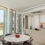 아파트 Marina East Tower 아이아 나파