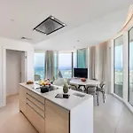 Marina East Tower 아파트