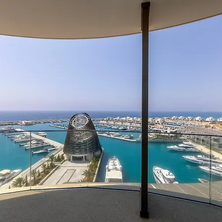 Marina East Tower شقة