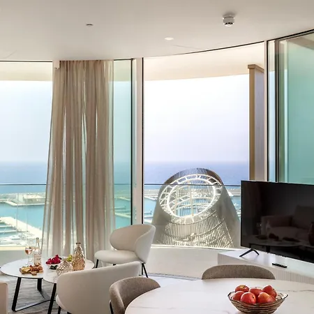 Marina East Tower شقة أيا نابا