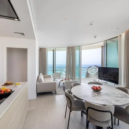 Marina East Tower شقة أيا نابا